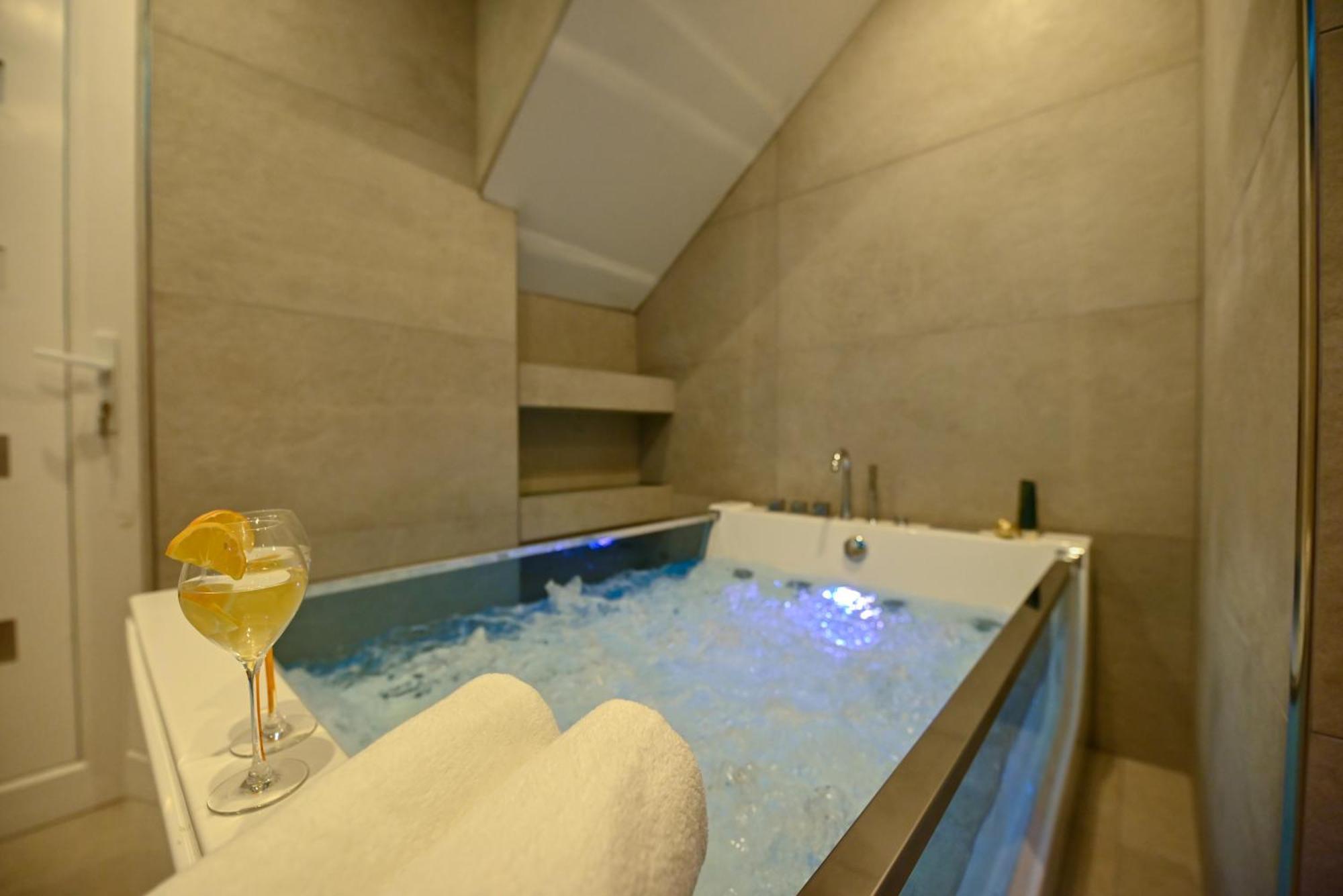 Luxury Apartment With Garden Jacuzzi And Wellness Трогір Екстер'єр фото