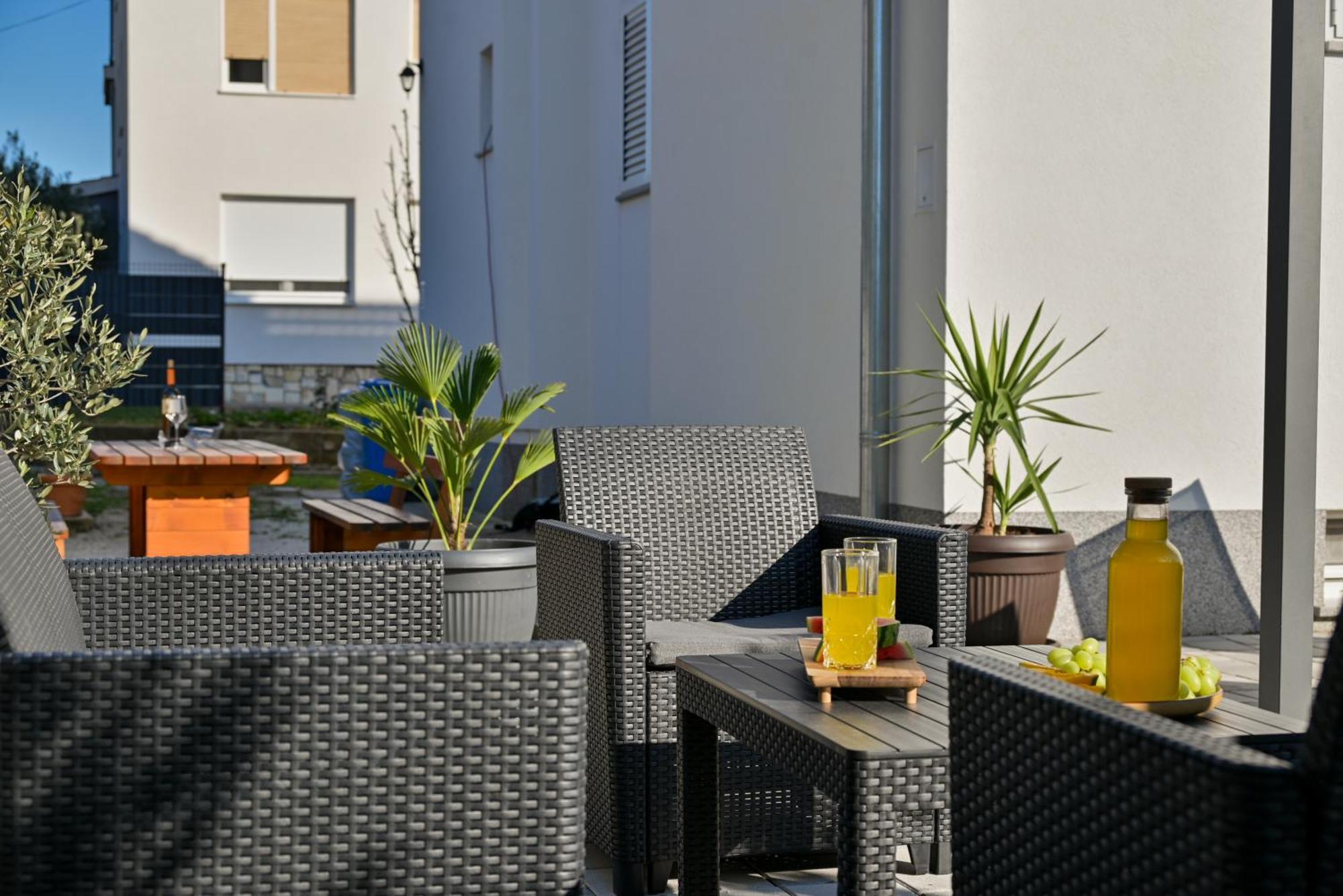 Luxury Apartment With Garden Jacuzzi And Wellness Трогір Екстер'єр фото