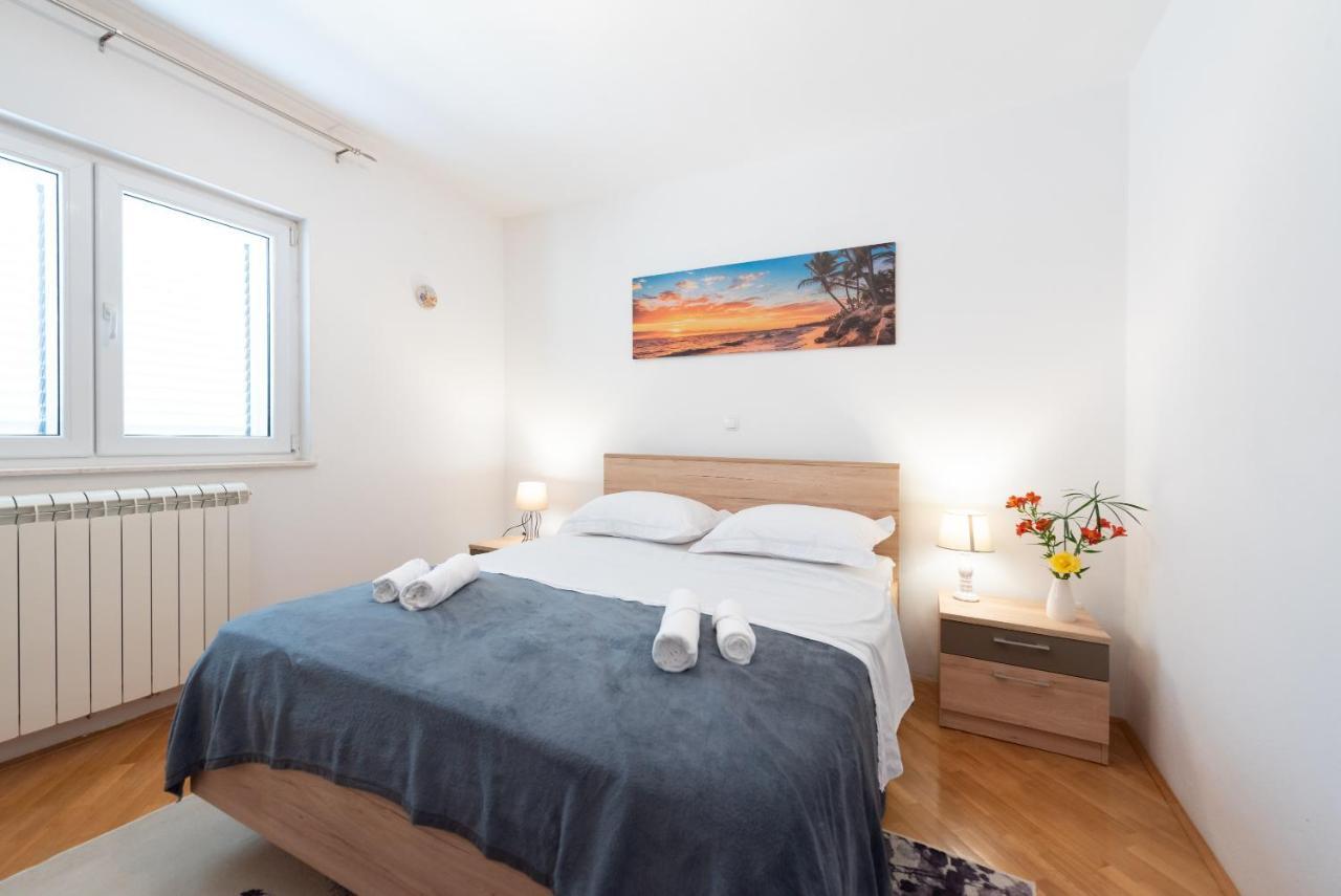 Luxury Apartment With Garden Jacuzzi And Wellness Трогір Екстер'єр фото