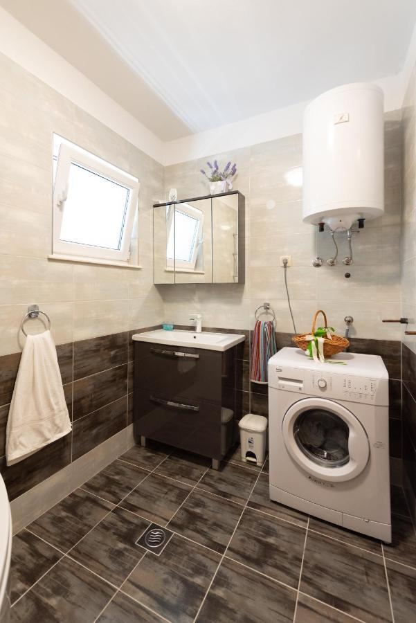 Luxury Apartment With Garden Jacuzzi And Wellness Трогір Екстер'єр фото