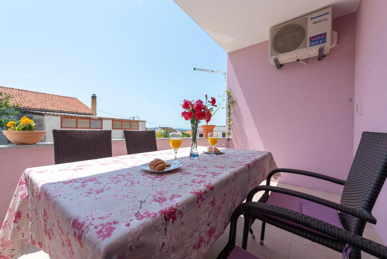 Luxury Apartment With Garden Jacuzzi And Wellness Трогір Екстер'єр фото